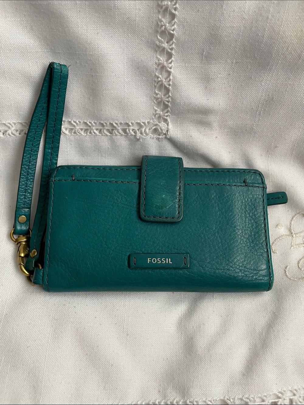 Fossil Teal Leather Wristlet Clutch Great Condition